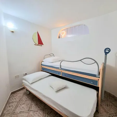 Apartment *appartamento Con Ampia Veranda Vicino Al Mare *